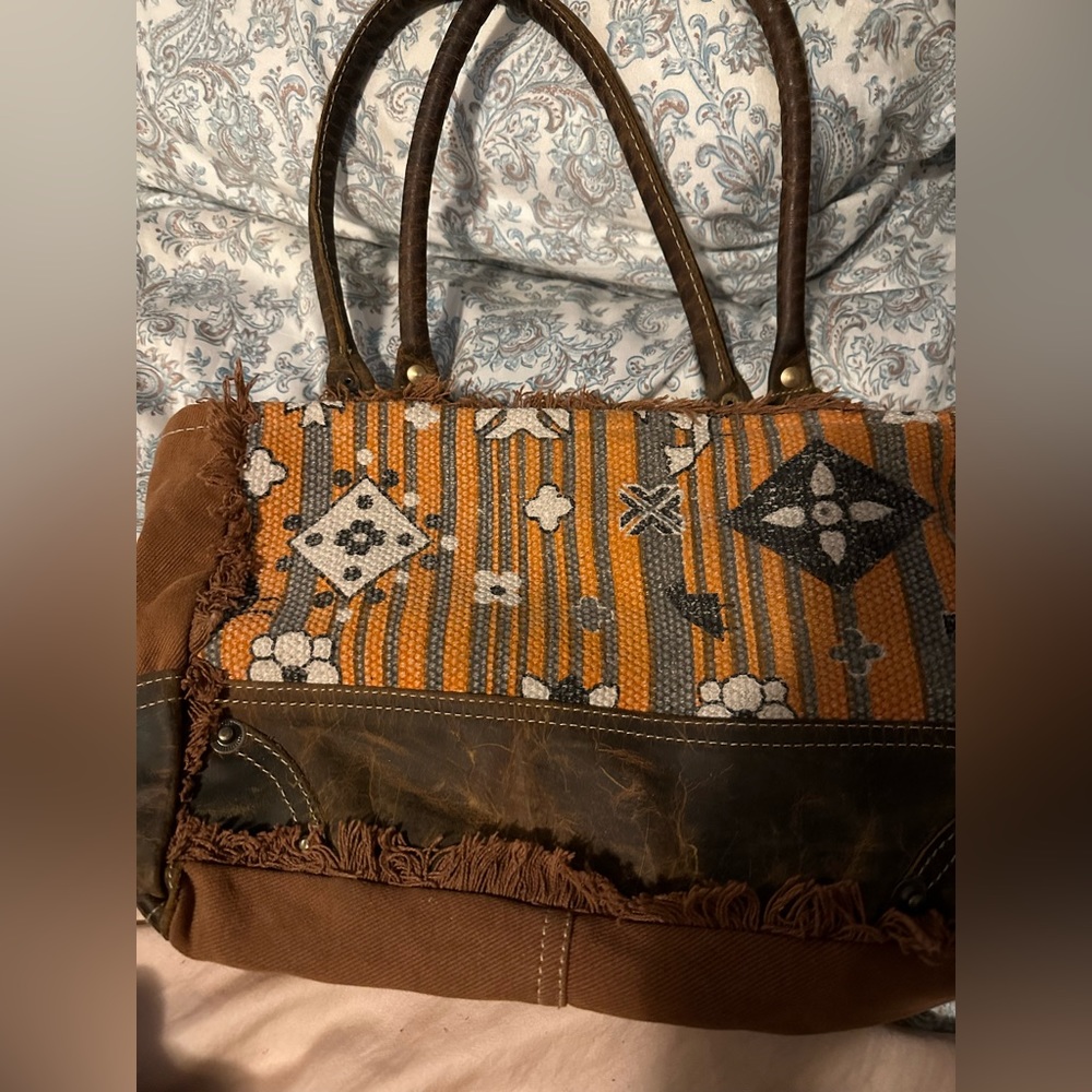 Myra bag